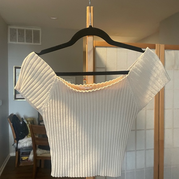 Cream Ribbed Off-Shoulder Crop Top - Picture 2 of 3